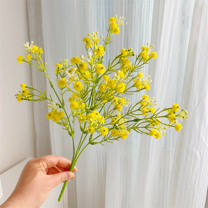 Dekoratives Blumenstrauß für die Wohnkultur Anzeige