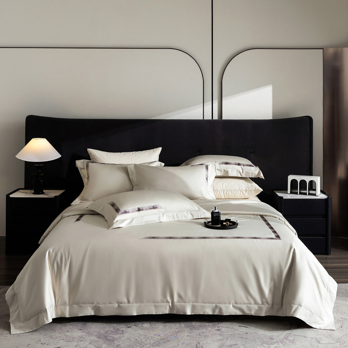Luxus ägyptisches Baumwollsatin Bettwäsche Set mit besticktem Rand