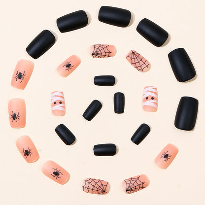 Halloween-inspirierte gruselige Nagelkunstverlängerungen Brehn