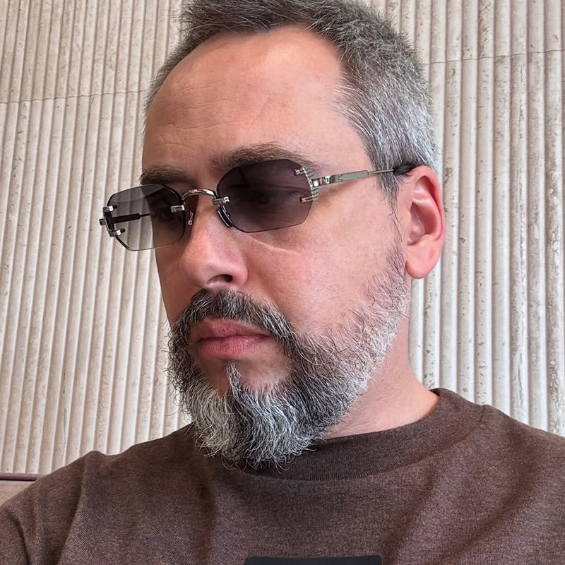 Damen geometrische Sonnenbrille mit luxuriösem Metallgestell und schützendem UV-Filter Brehn