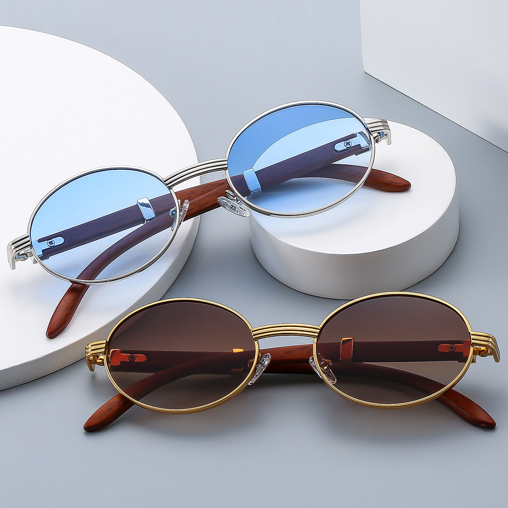 Vintage-inspirierte runde Sonnenbrille mit luxuriösen goldenen Akzenten Brehn