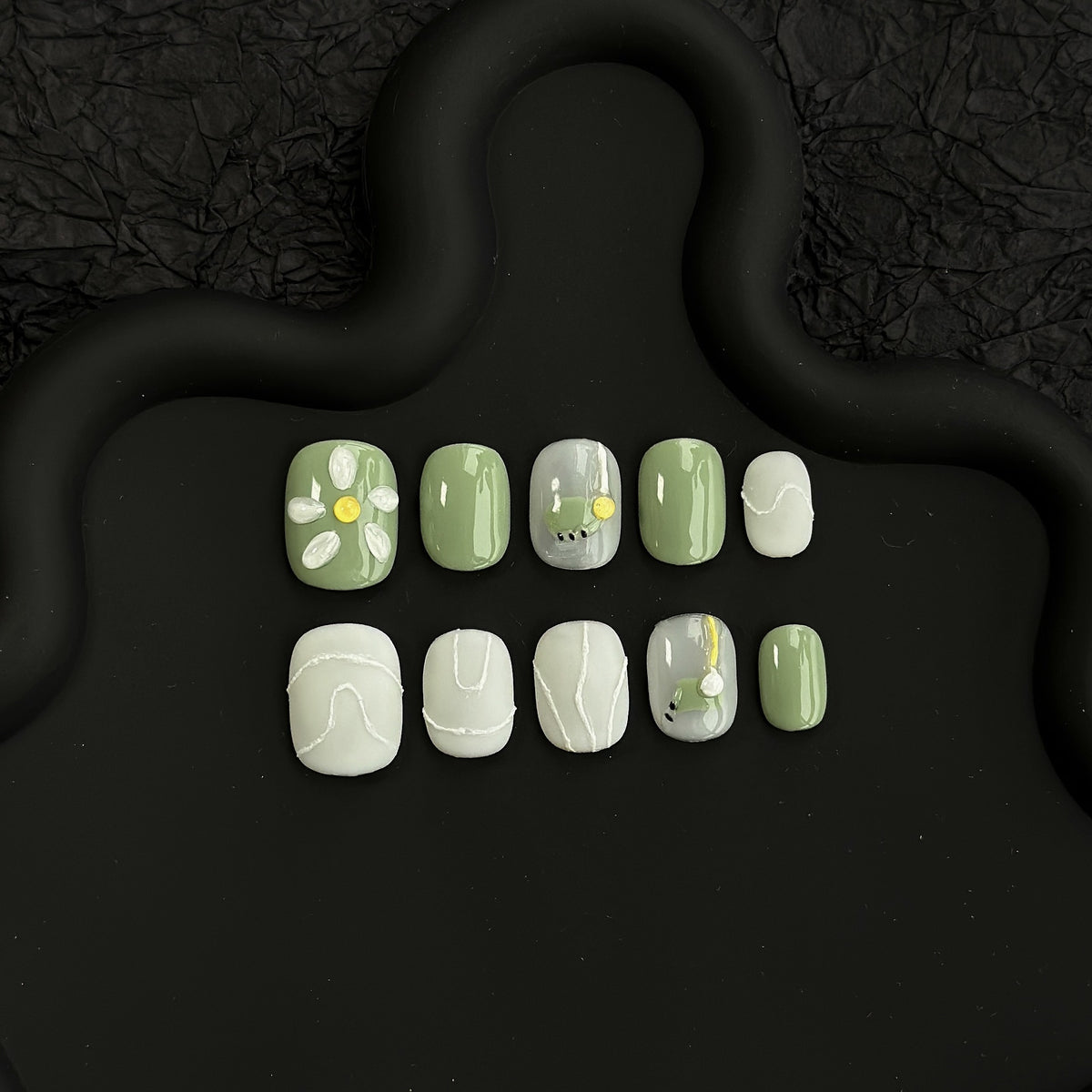 Schmetterlings-verzierte Press-On Nagelset