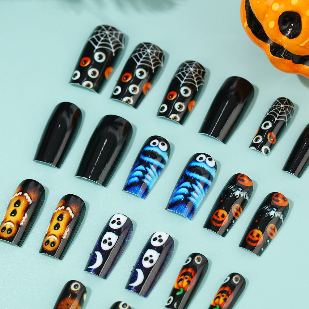 Kreative Kunstnägel im Halloween-Stil Brehn