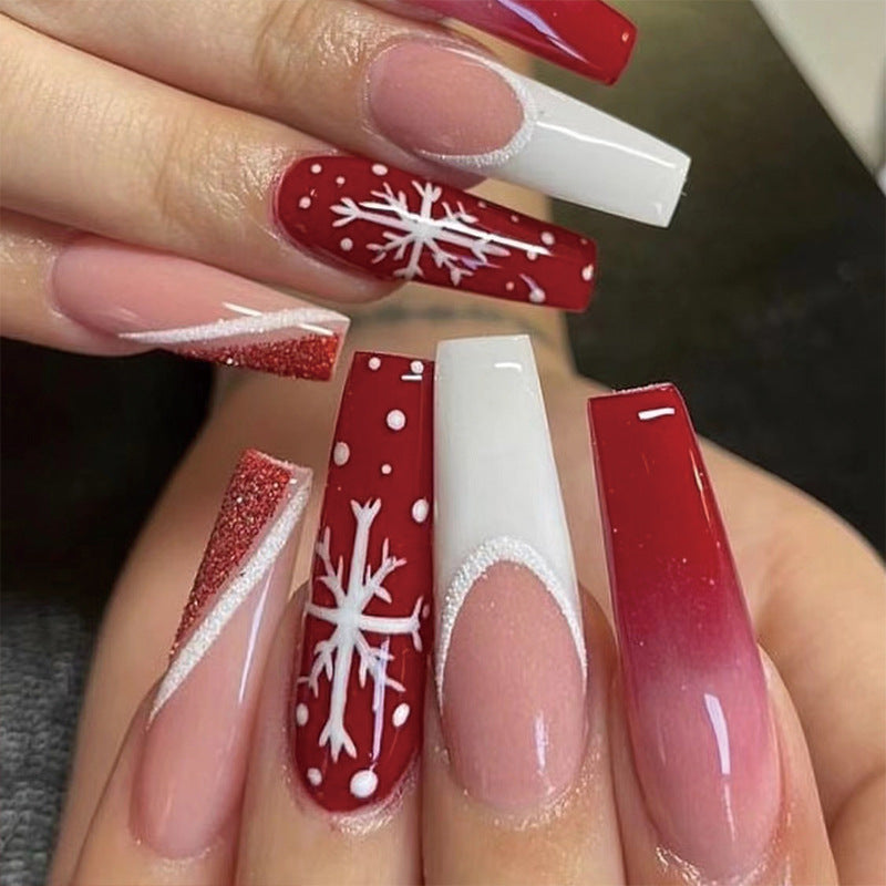 Kunstvolle Weihnachtsnagelverlängerungen mit elegantem Glitzer- und Schneeflockendesign Brehn