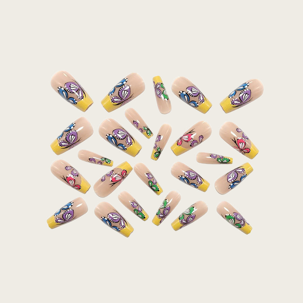 Kunstnagelset mit filigranem Schmetterlingsdesign Brehn