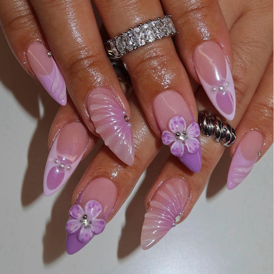 3D Dekorative Florale Press-On Nagelverlängerungen Brehn