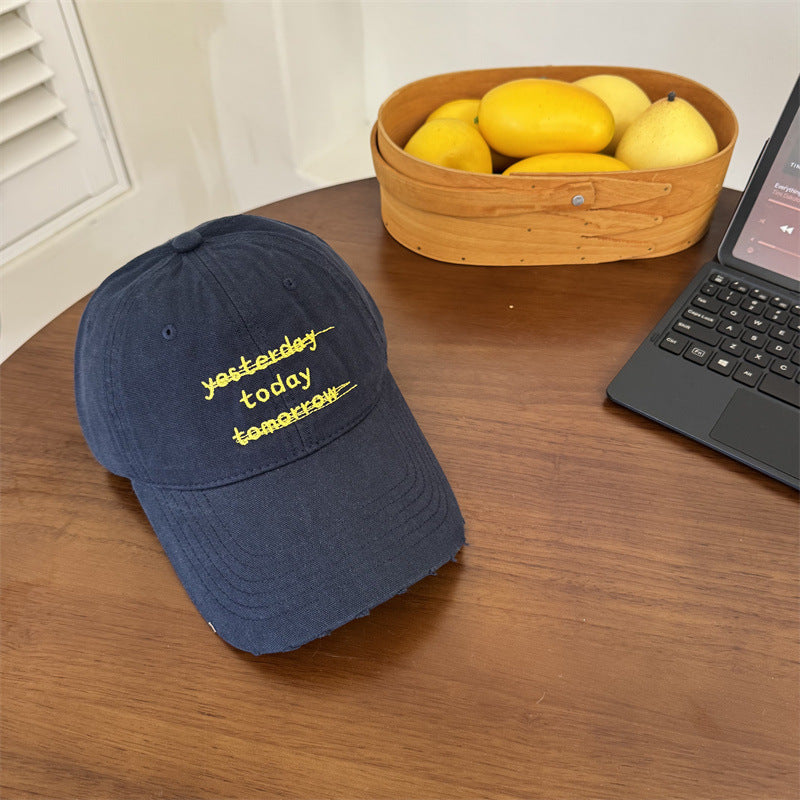 Damen Distressed Graphic Cap Brehn