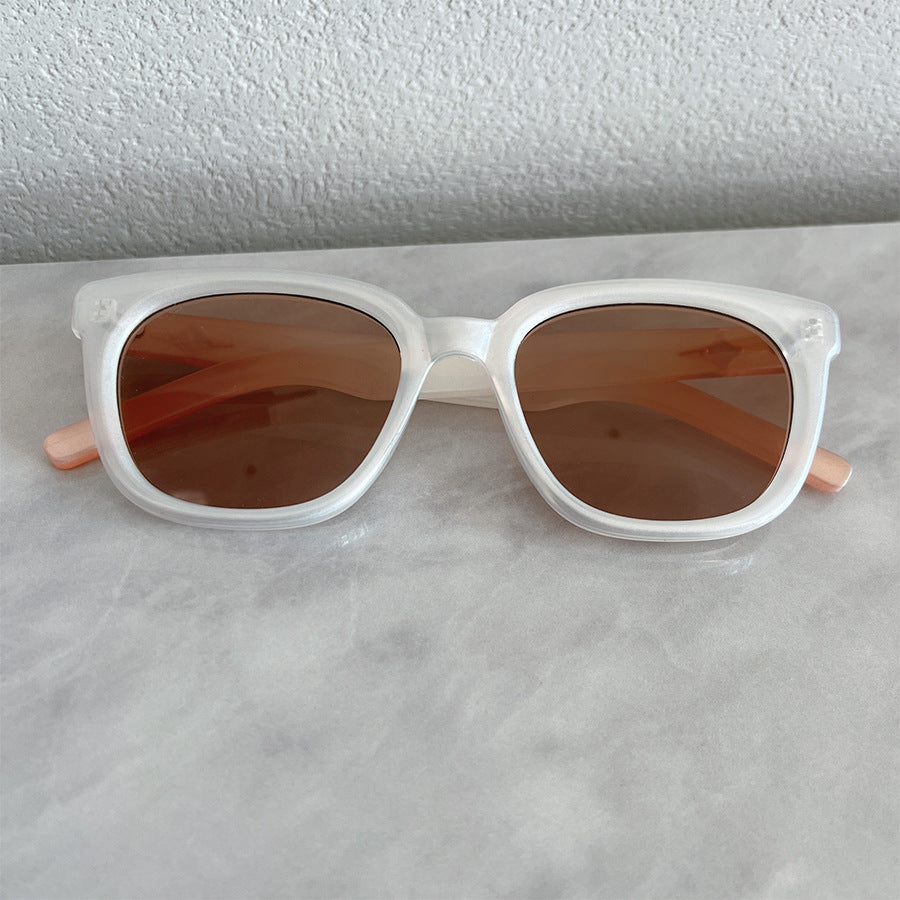 Damen modische quadratische Sonnenbrille mit UV-Schutzfilter und robustem Rahmen Brehn
