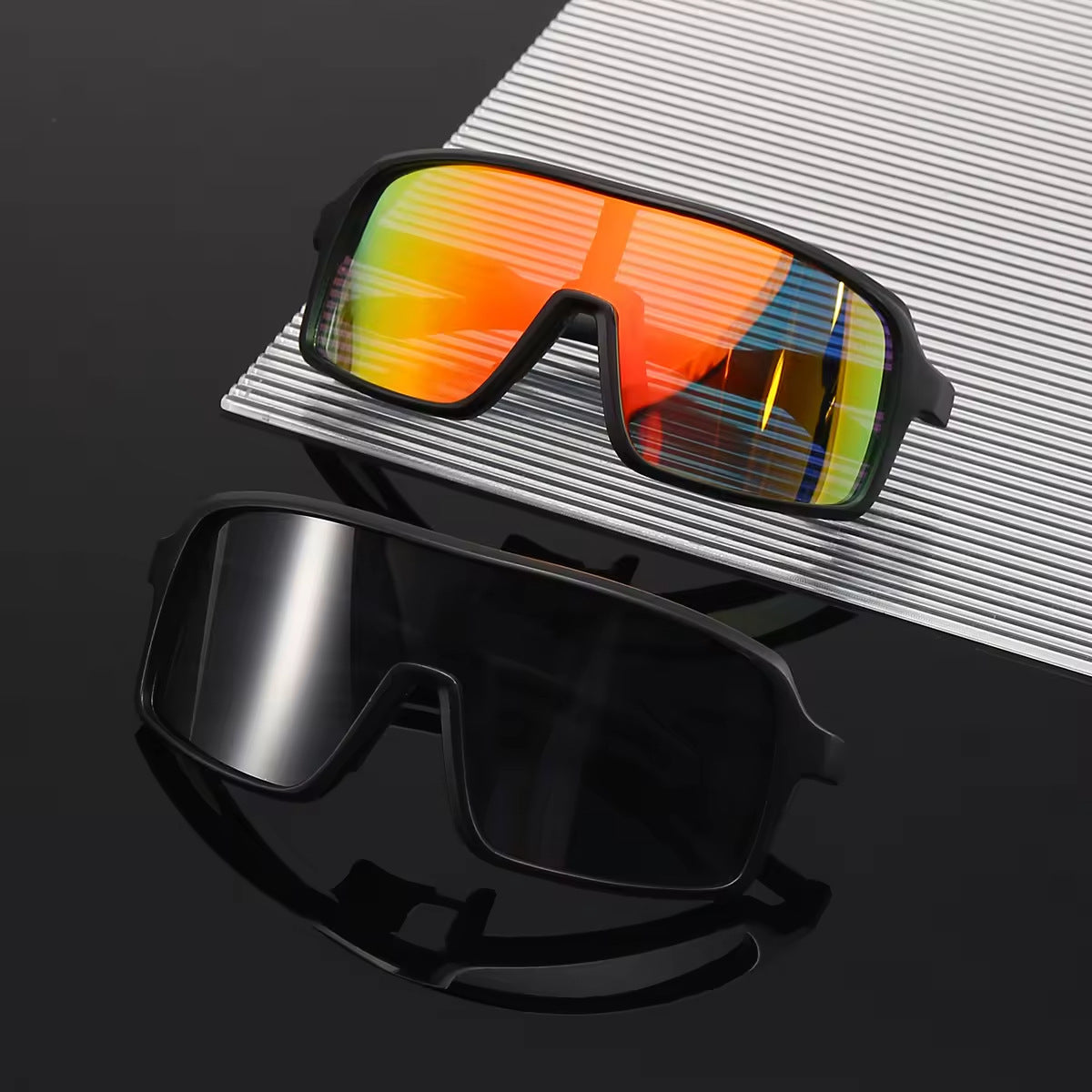 Damen modische Sonnenbrille im futuristischen Design mit großflächigen Gläsern Brehn
