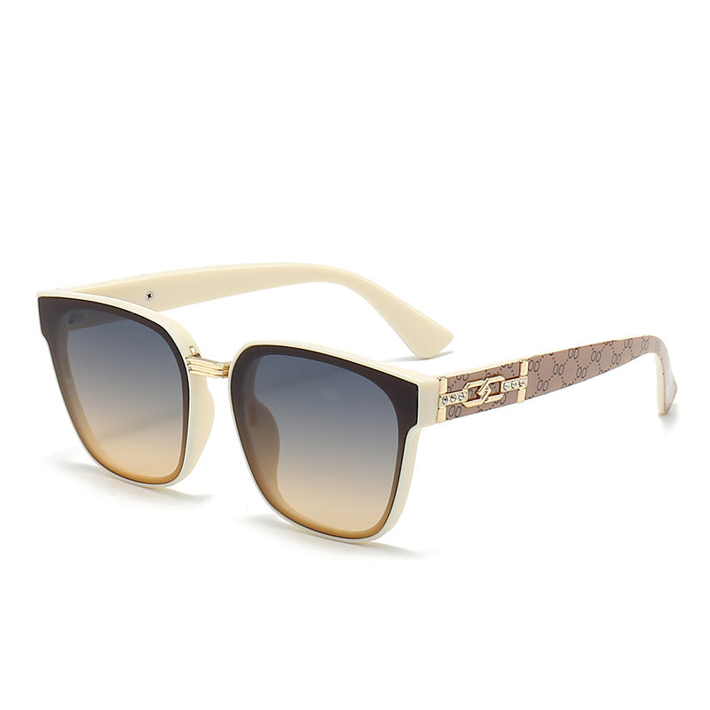 Damen Designer-Sonnenbrille mit luxuriösem Rahmen und angesagtem Schmuckdetail Brehn