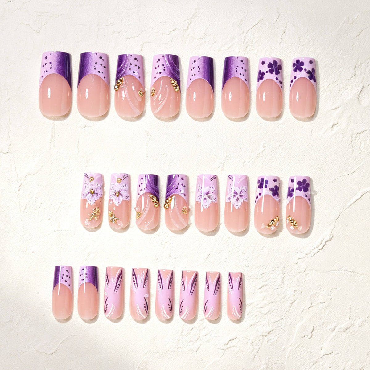 Künstlerisches Floral Press-On Nageldesign Brehn