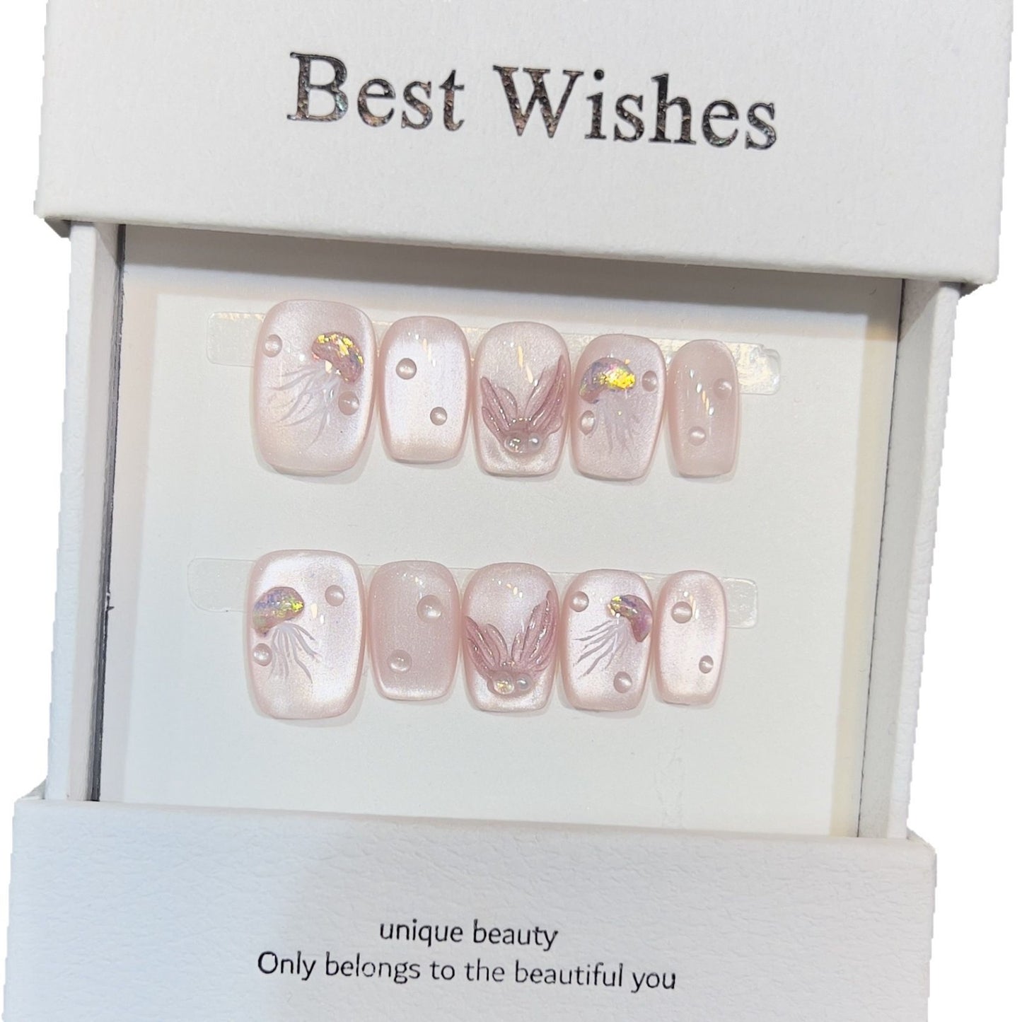 Elegantes Press-On-Nagelkunst-Set mit 3D-Flourish-Design Brehn