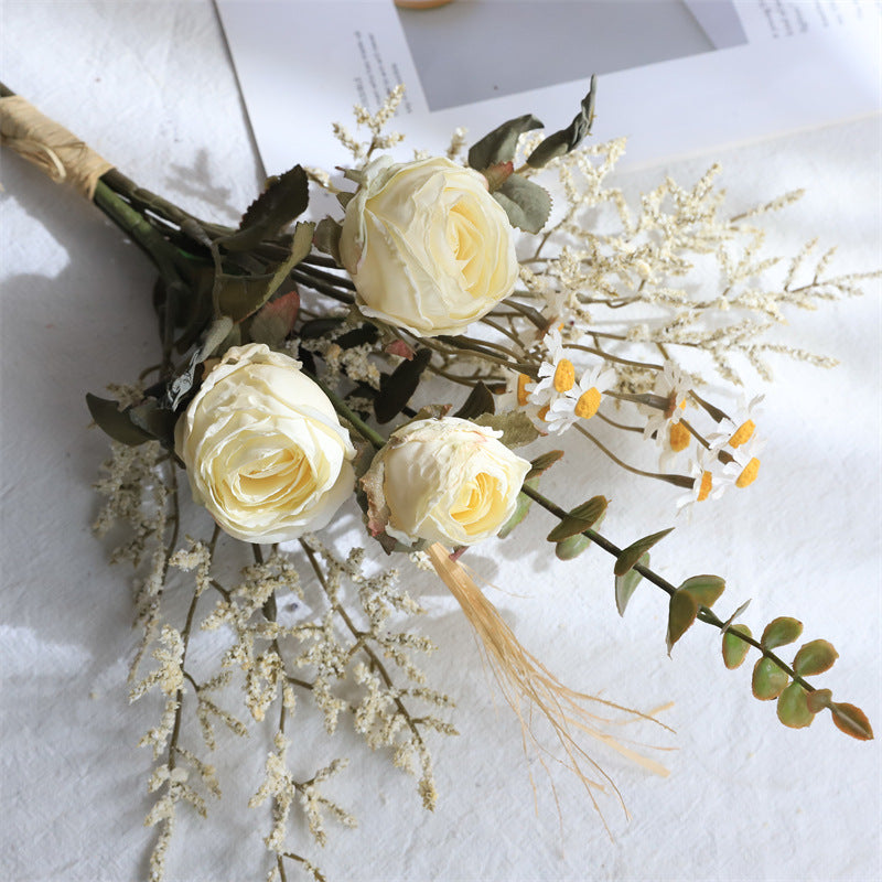 Elegante getrocknete Blumenstrauß