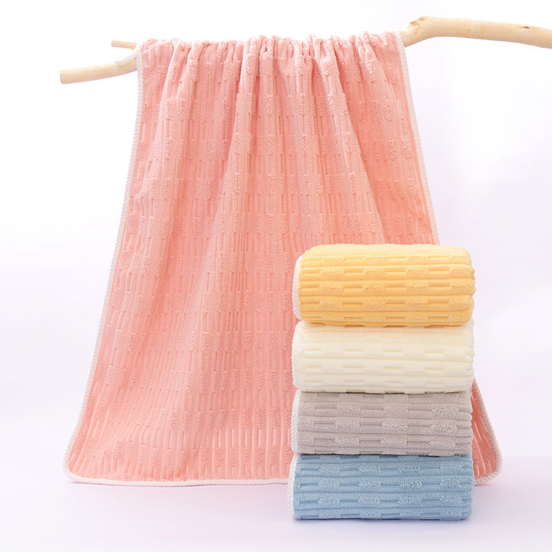 Damen Elegantes Frottee Handtuch mit modernen Mustern Brehn