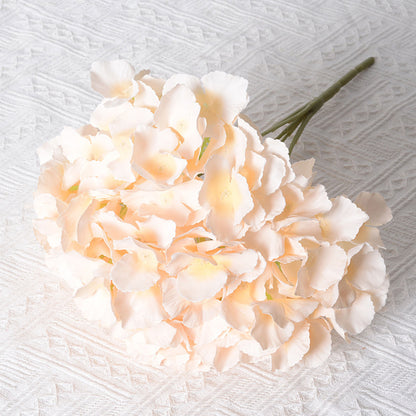 Künstlicher Hortensienblumenstrauß