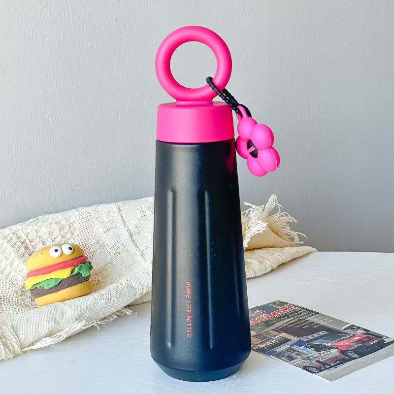 Damen stilvolle Wasserflasche mit praktischem Tragegriff Brehn