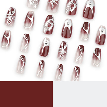 Kunstvolle Nagelverlängerungen mit filigranem Design Brehn