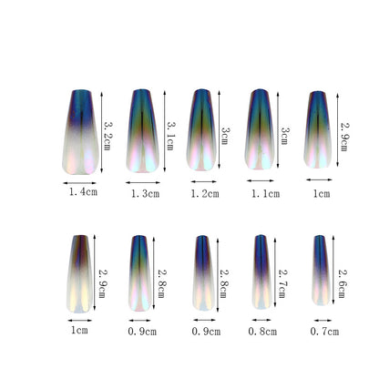Kunstnägel im trendigen Gradient-Design Brehn