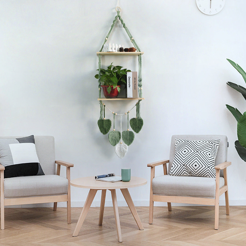 Macramé-Pflanzenregal mit künstlerischem Blättermuster