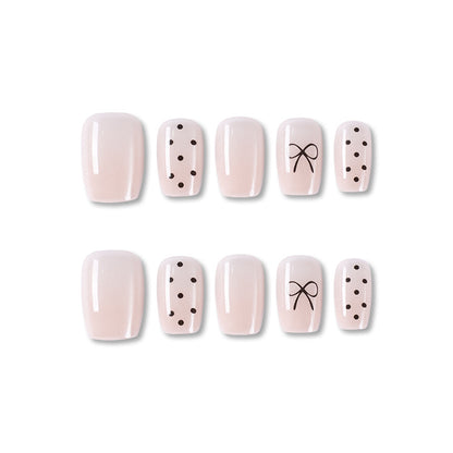 Chic Minimalist Press-On Nail Set Brehn