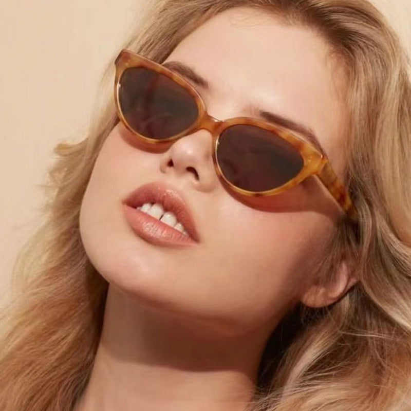 Damen Cat-Eye Sonnenbrille mit luxuriösem Muster und UV-Schutz Brehn