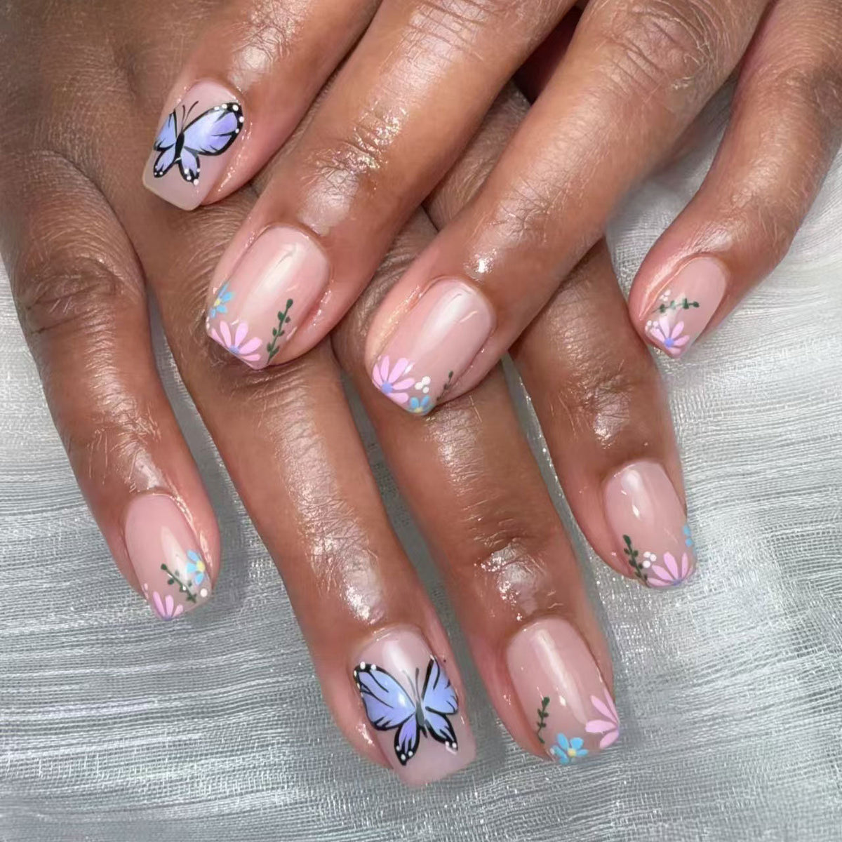 Künstlerisches Blumen- und Schmetterlings-Nail Art Set