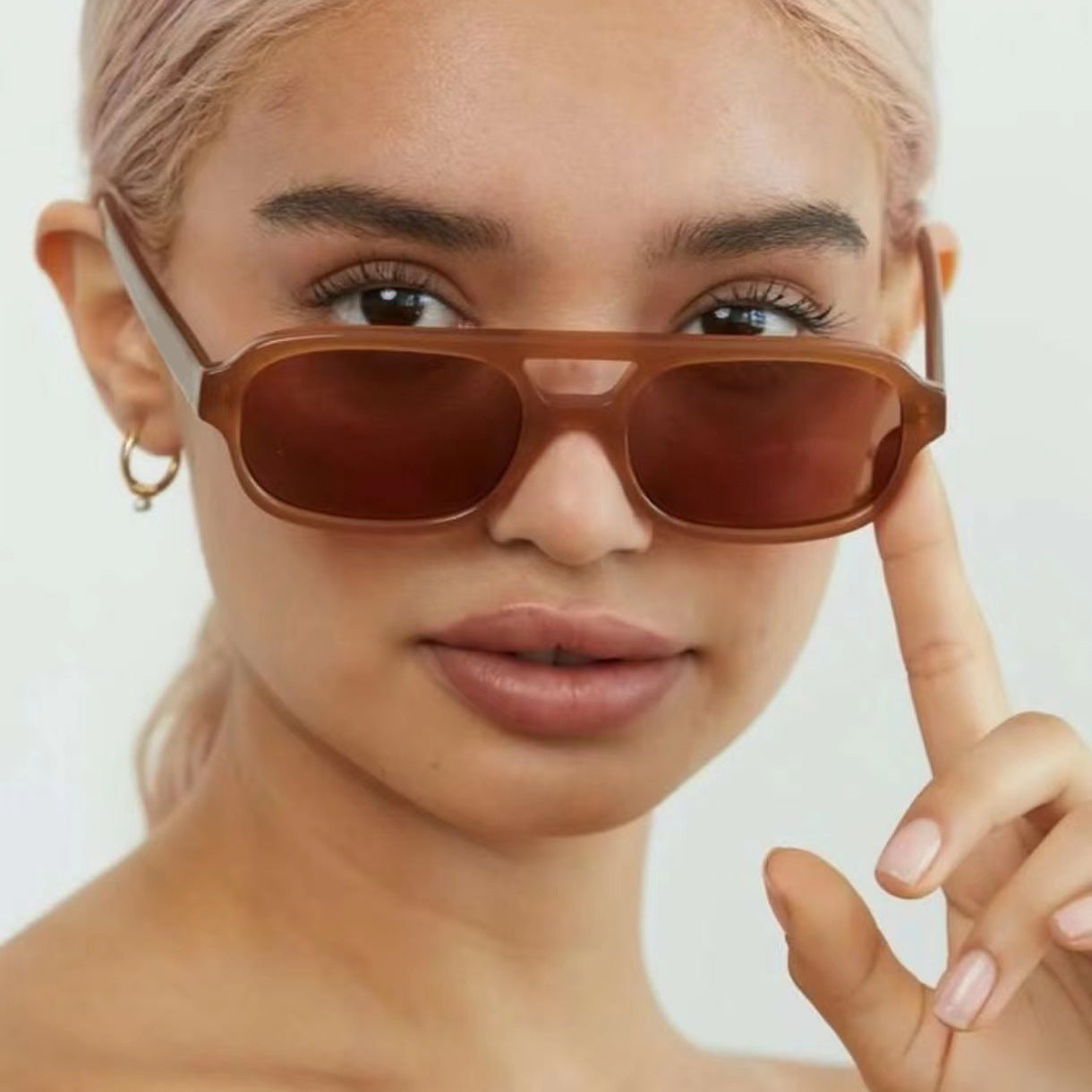 Damen modische quadratische Sonnenbrille aus transparentem Kunststoff Brehn