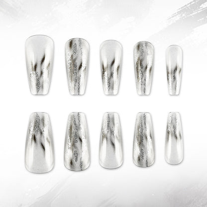 Elegante Metallic-Finish Press-On Nägel Brehn