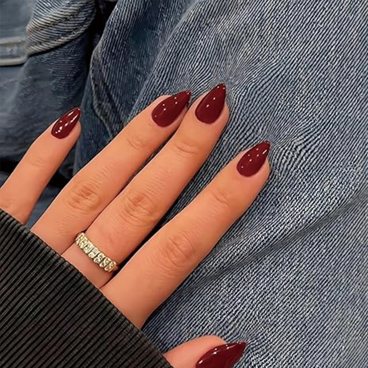 Glänzendes Stiletto Press-On Nagel Set Brehn