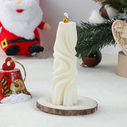 Weihnachtsbaumförmige hängende dekorative Sojawachskerze mit Sternenaufsatz