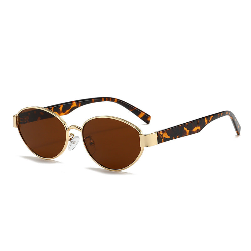 Modische Sonnenbrille Im Modernen Stil Brehn