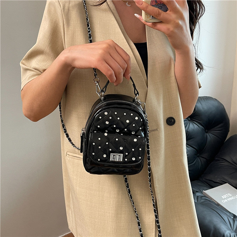 Quilted Mini-Rucksack mit Strass-Akzenten Brehn