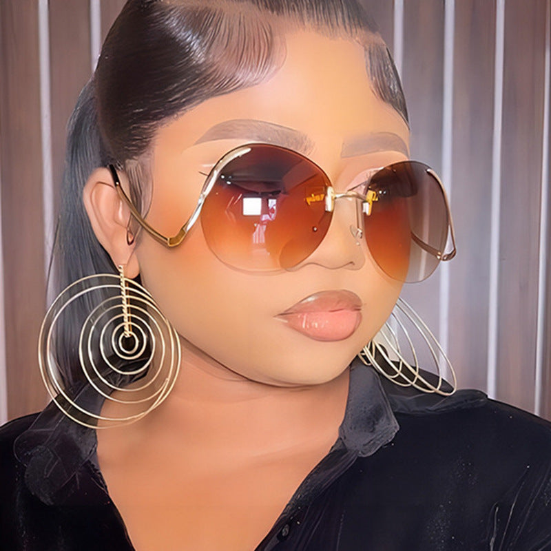 Damen luxuriöse Oversized-Sonnenbrille mit innovativem Rahmen und UV-Schutz Brehn