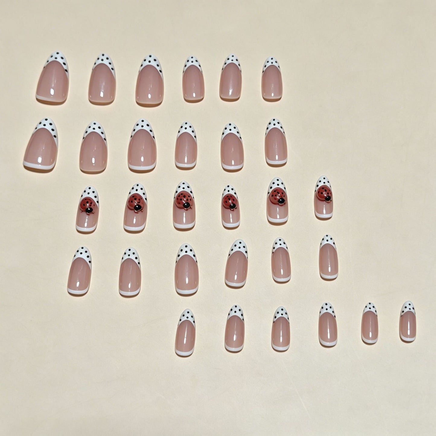 Chic Spitzige Press-On Nail Set Brehn