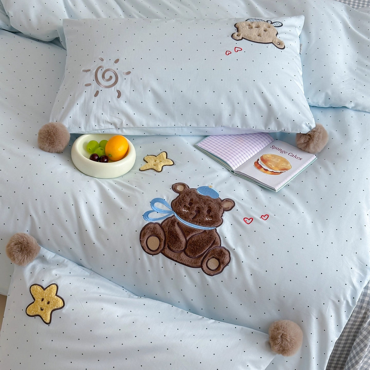 Plüsch Bestickter Bären Bettdeckenbezug Set mit Pom-Pom Ecken