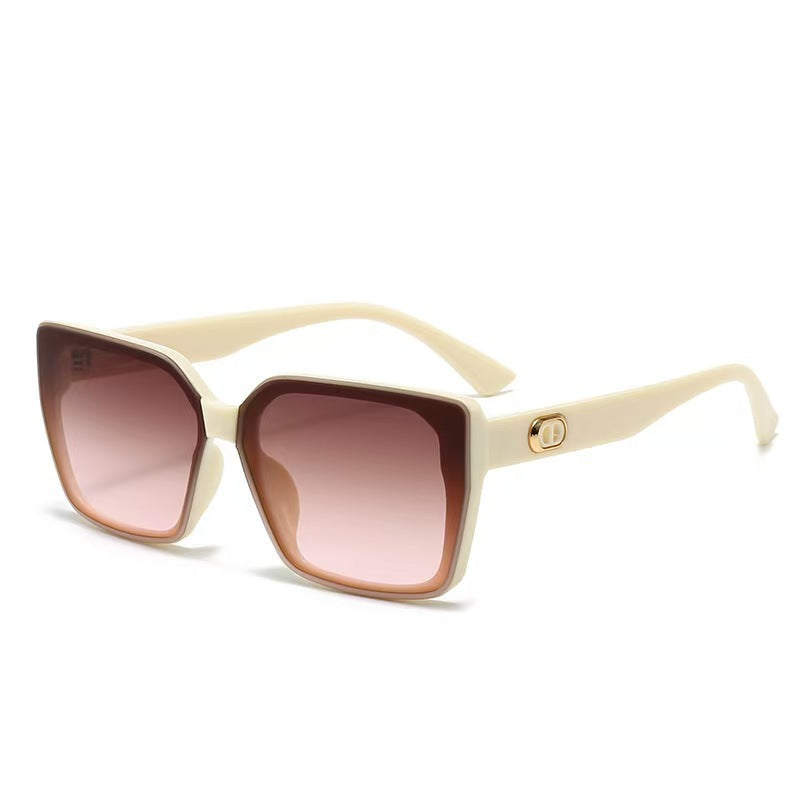 Damen oversized Sonnenbrille mit robustem Rahmen und dezenten Gläsern Brehn