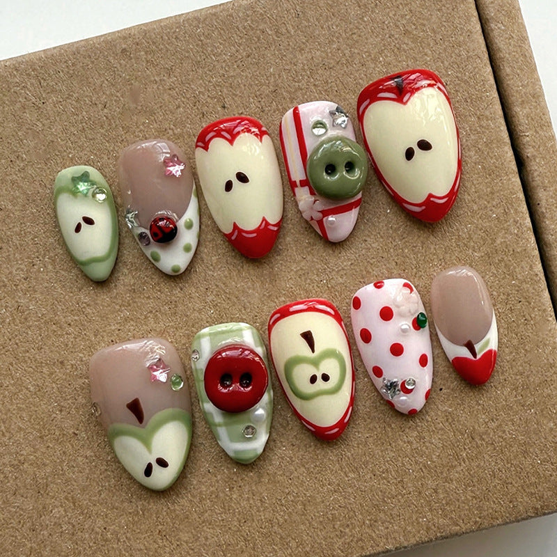Kreatives Kunstnagelset mit festlichen Weihnachtsmotiven Brehn