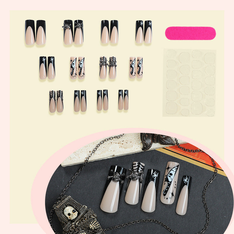 Kunstnagelset mit kreativen Spinnen- und Gruselelementen Brehn