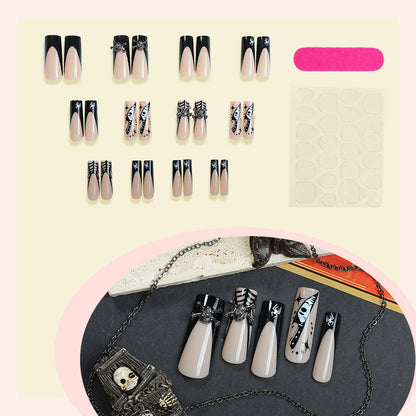 Kunstnagelset mit kreativen Spinnen- und Gruselelementen Brehn
