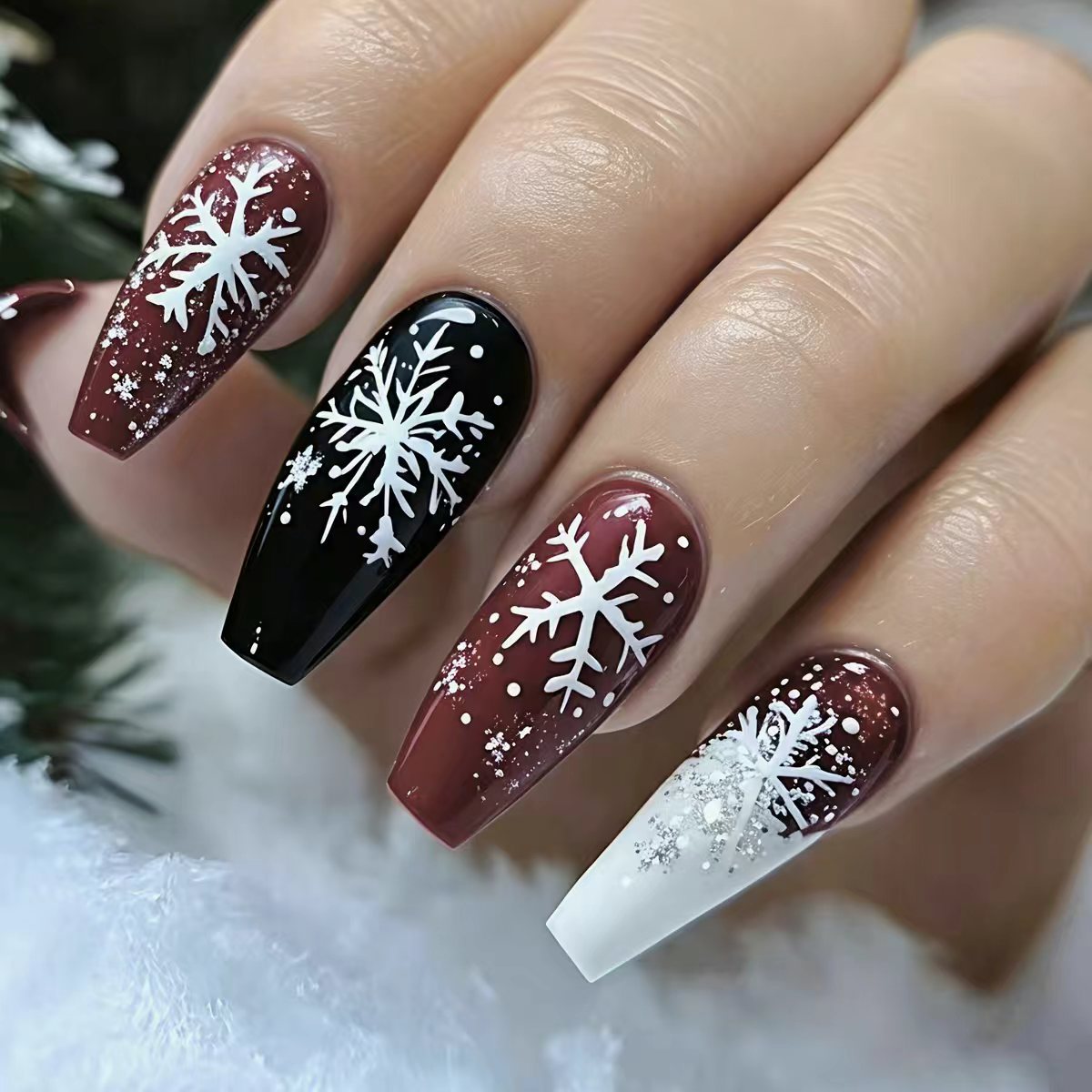 Festive Holiday Nail Art Brehn 1788155575