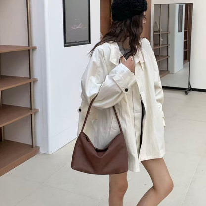 Minimalistische Leder Hobo Tasche