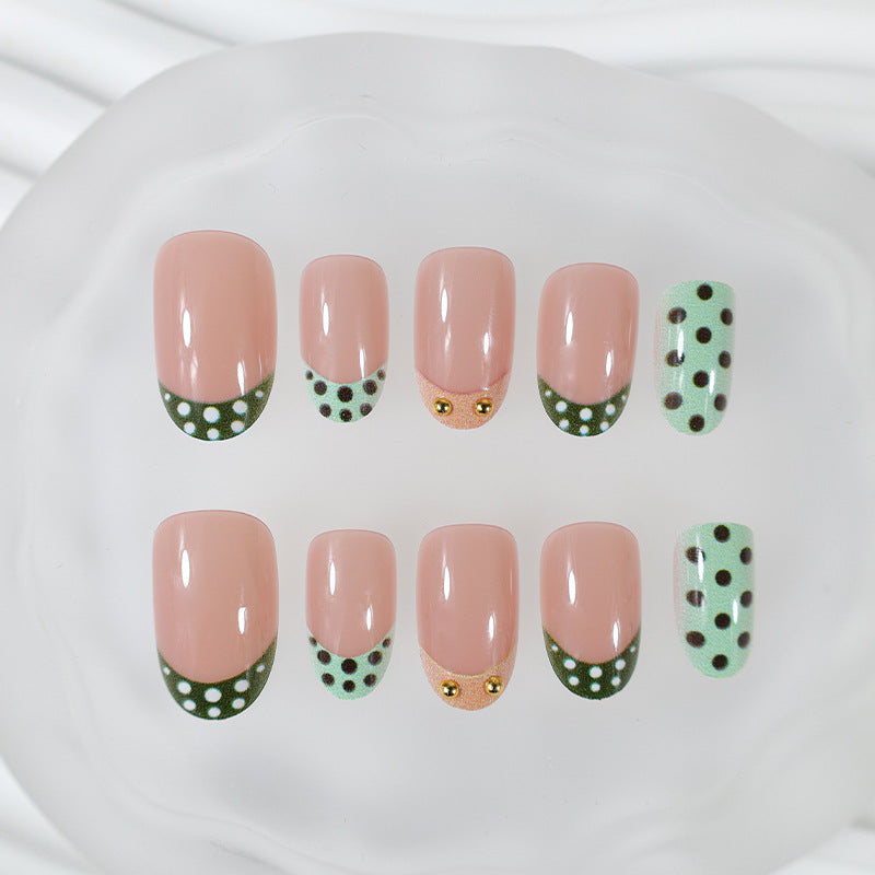 Kunstnagelset mit kreativem Punkte- und Glitzerdesign Brehn
