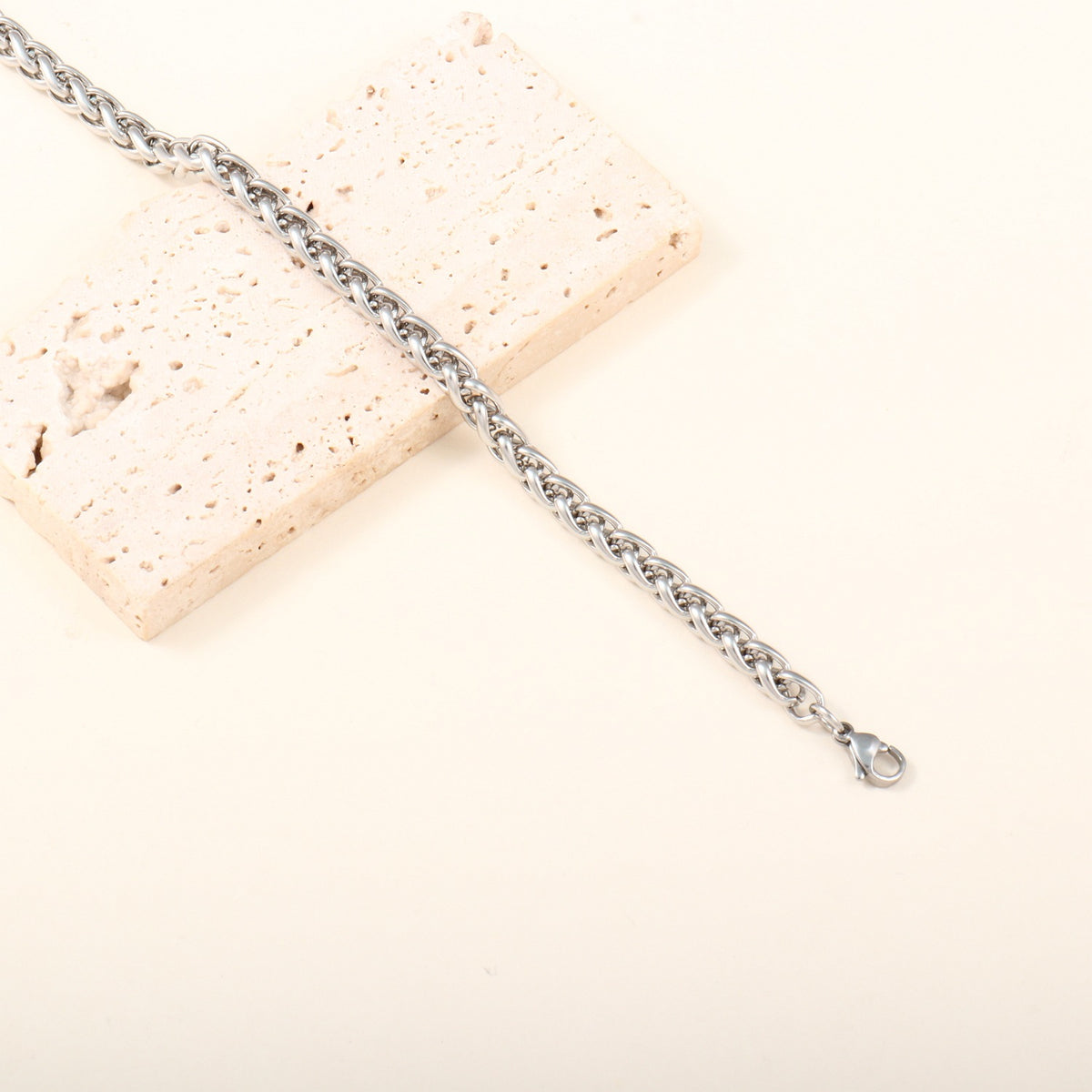 Handgefertigtes strukturiertes Kettenarmband Brehn