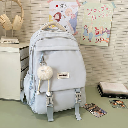 Stylische Multi-Funktions-Rucksack mit dekorativen Merkmalen Brehn