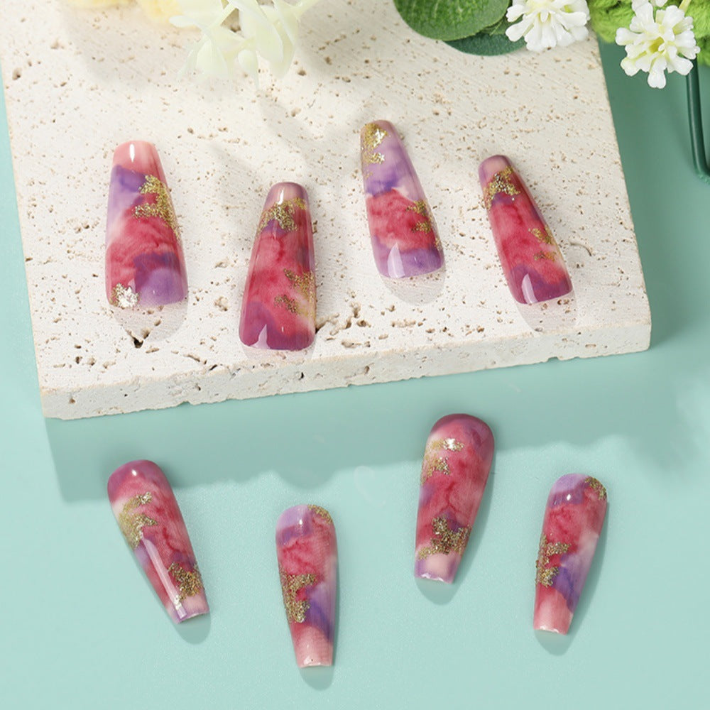 Elegante Kunstnägel mit Glitzer-Akzenten Brehn
