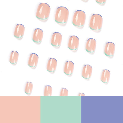 Kunstvolle Nagelkunst mit kreativen French-Tips Brehn