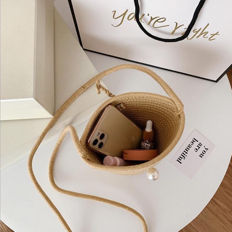 Elegante Handtasche mit Perlverschluss Brehn