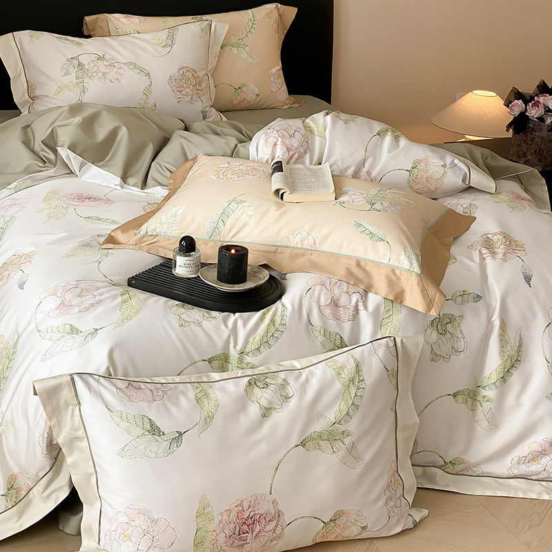Luxuriöses Baumwollsatin-Bettwäsche-Set mit großflächigem Aquarell-Rosenmotiv und seidiger Haptik