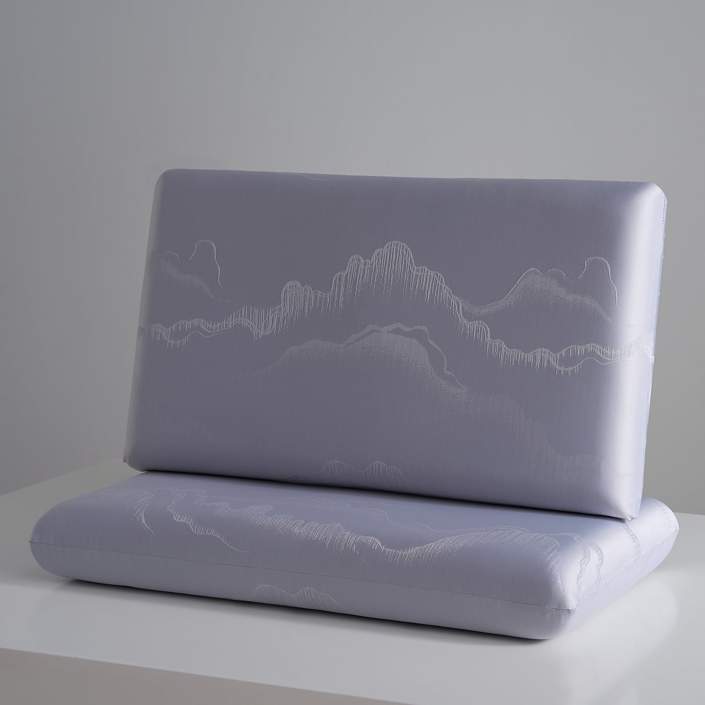 Ergonomisches Luxuskissen mit Sanfter Hautpflege-Technologie Brehn