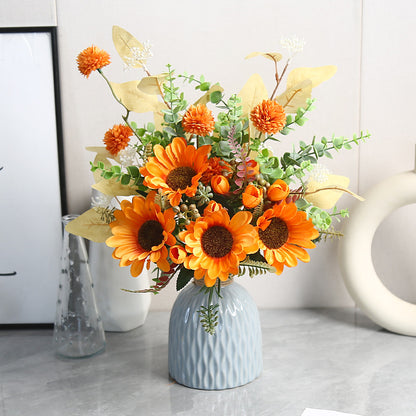 Dekorative Sonnenblumenblumenarrangement